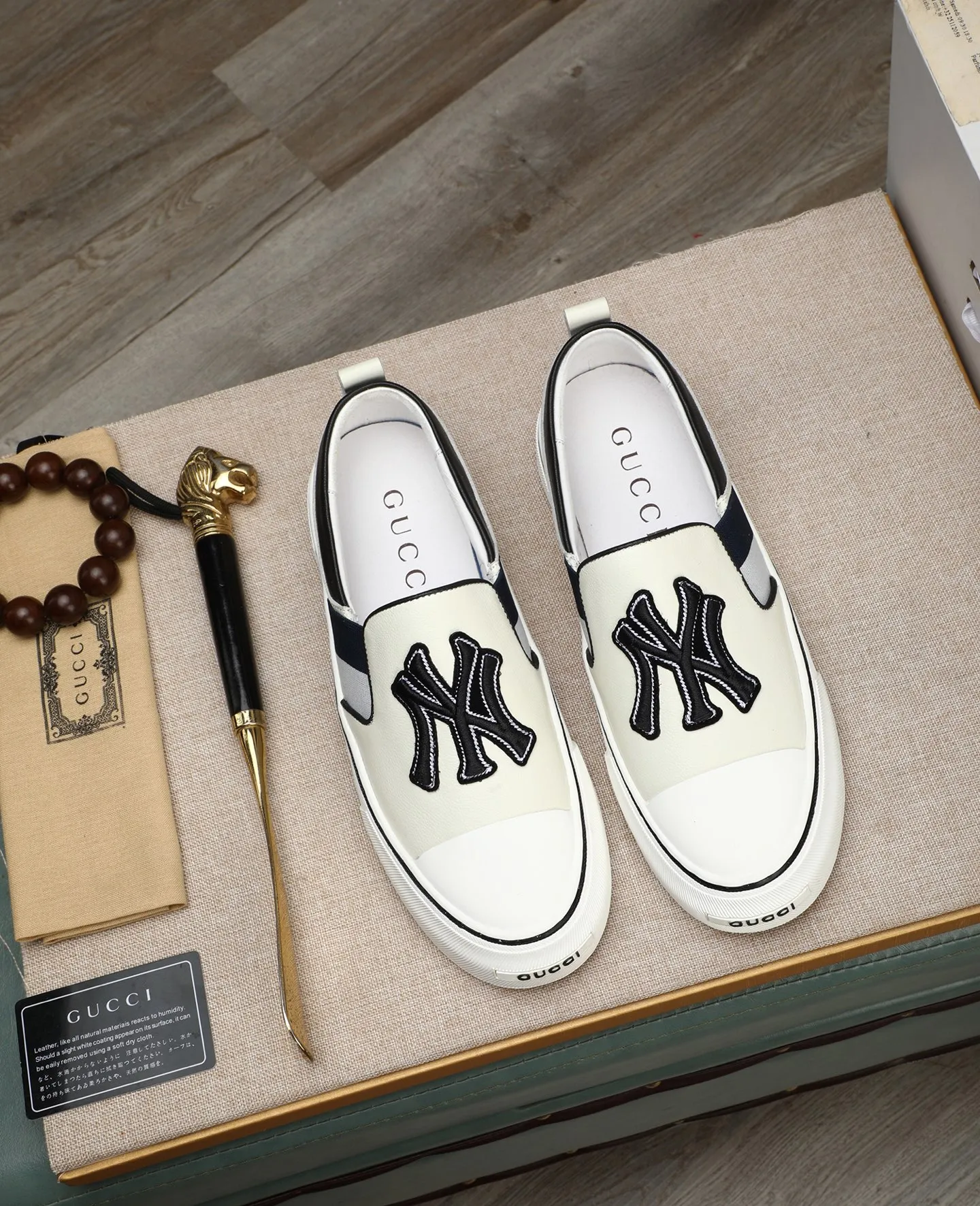 Men's shoes 💰460 GUCCI🔍🔍The latest models are on sale at the same time at the counter. Original calfskin imported from Italy, genuine leather lining, (high-end, extravagant, and classy) with exquisite workmanship. Soles: Original soles specially provided by the original factory. ⚠Exclusive double-layer movable molded soles are super comfortable⚠. Photos of the real thing🎬The real thing is even better🔍🔍"High quality·Follow the order" Code number 38-44